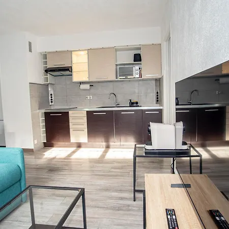 Apartment 2p Proche Des Plages, Celadon