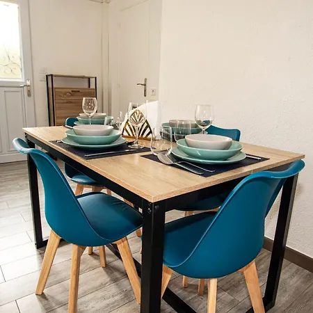 2p Proche Des Plages, Céladon *